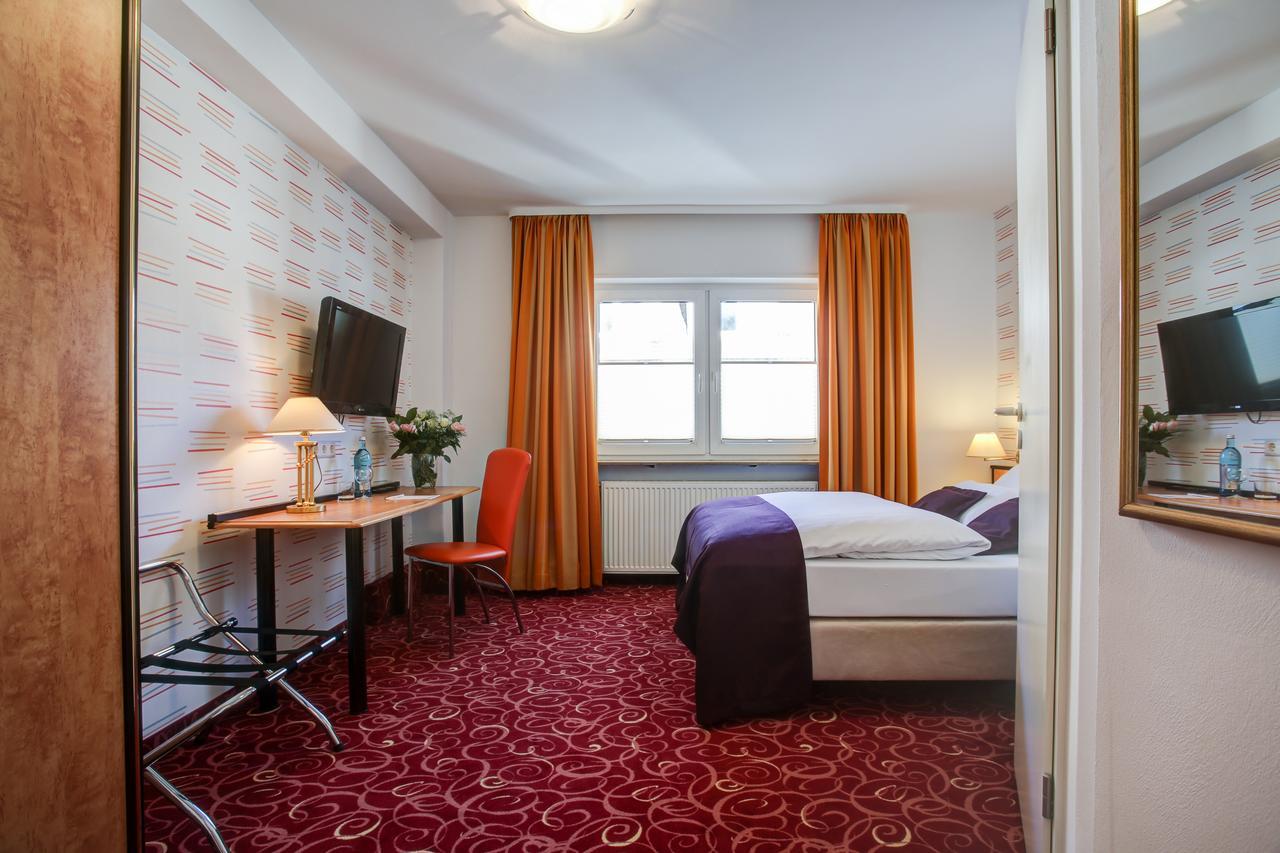 Rhein Neckar Hotel Mannheim Bagian luar foto