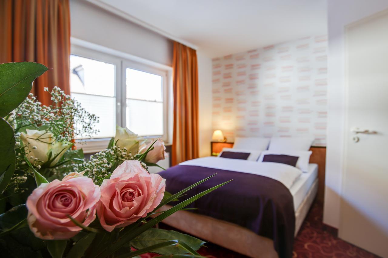Rhein Neckar Hotel Mannheim Bagian luar foto