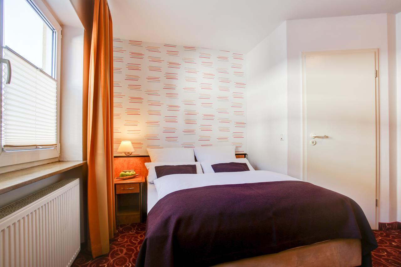 Rhein Neckar Hotel Mannheim Bagian luar foto