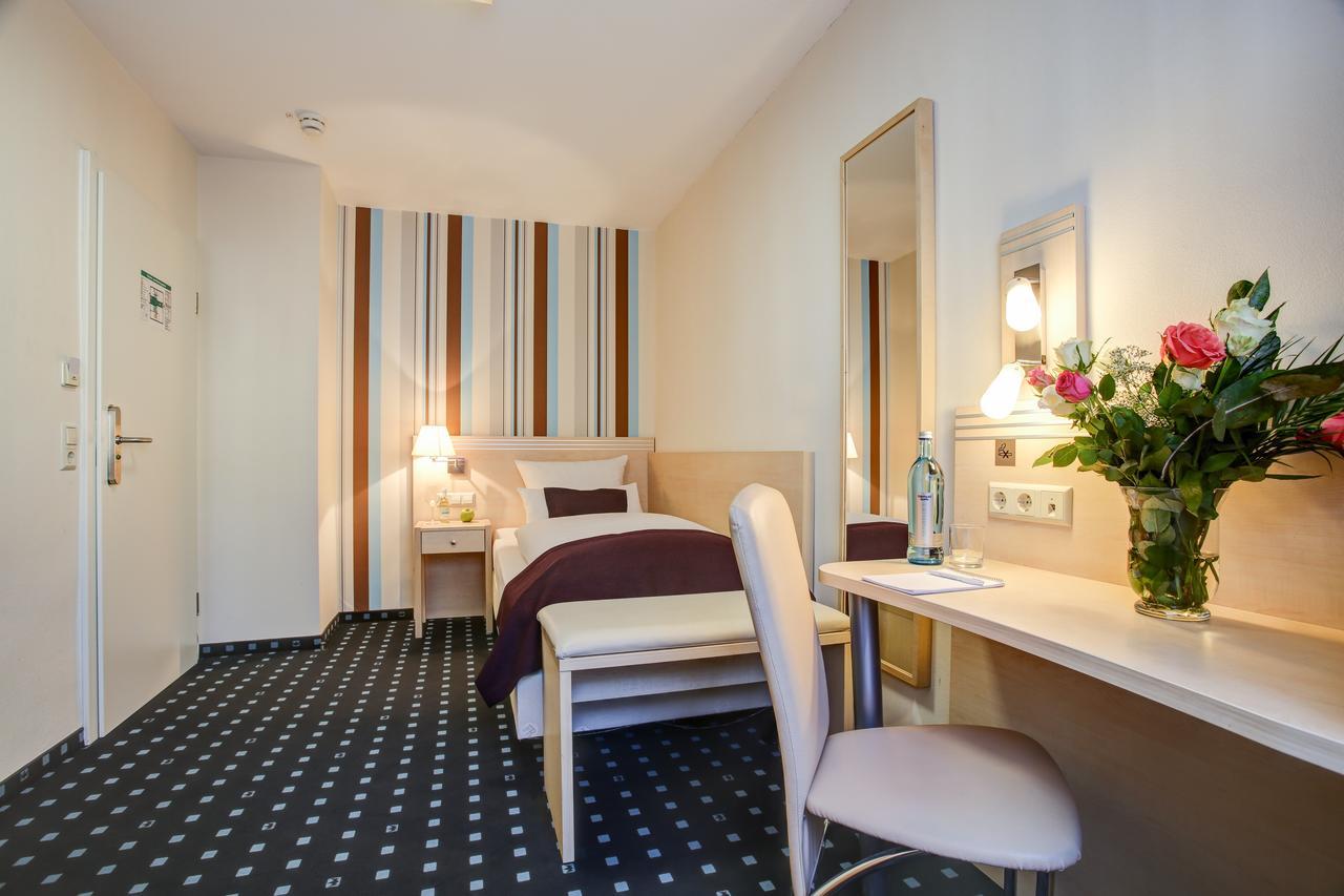 Rhein Neckar Hotel Mannheim Bagian luar foto